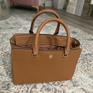Authentic Tory Burch Saffiano leather tan purse with dust bag